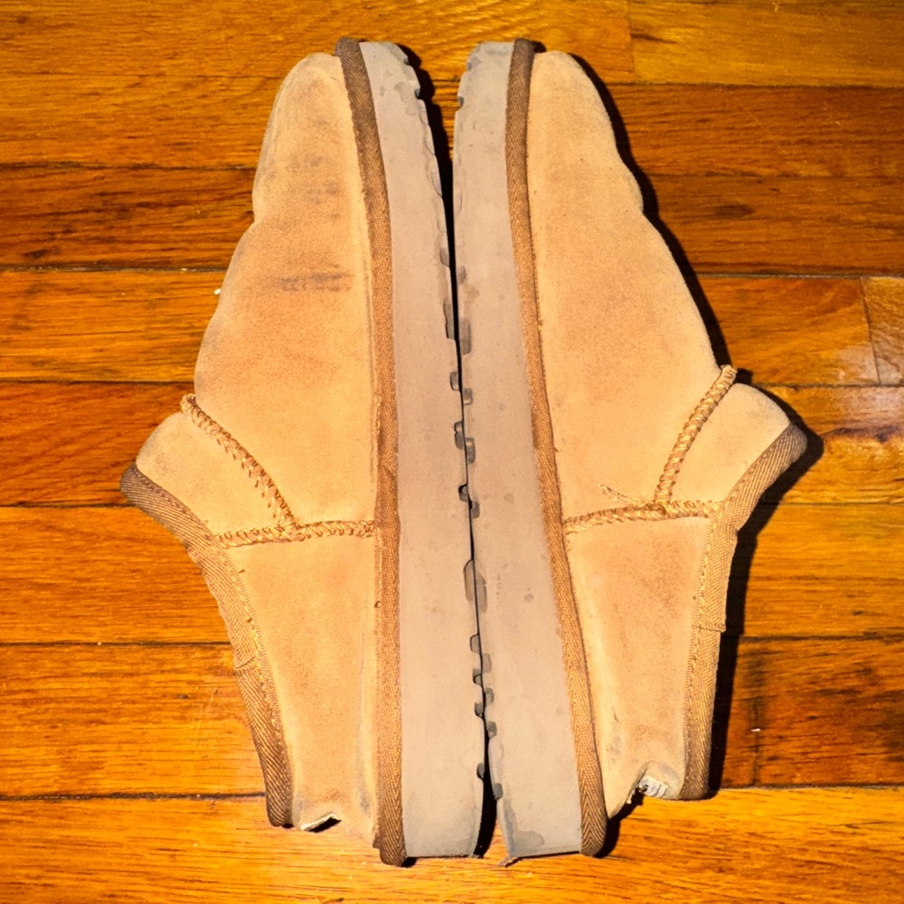 UGG Women’s Size 11 Chestnut Suede Shearling Slippers - Picture 7 of 10